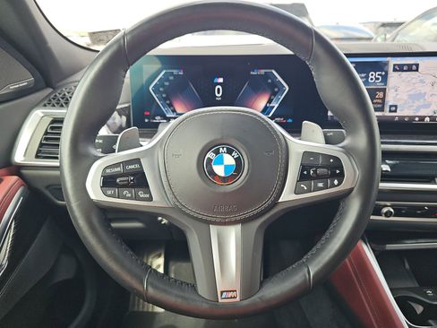 Used 2025 BMW X6 xDrive40i w/ Climate Comfort Package AWD/4WD image 5