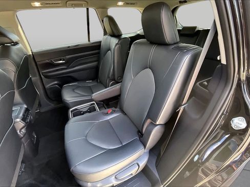 Used 2026 Toyota Grand Highlander AWD image 20