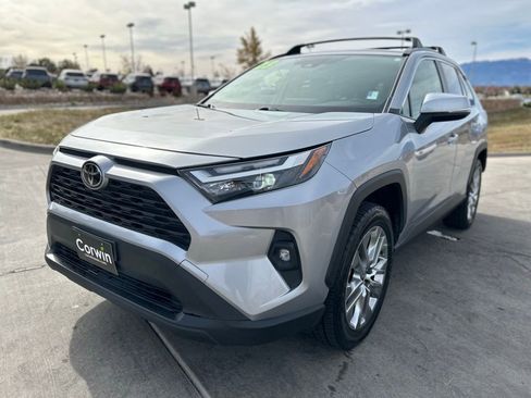 Used 2023 Toyota RAV4 XLE Premium image 3