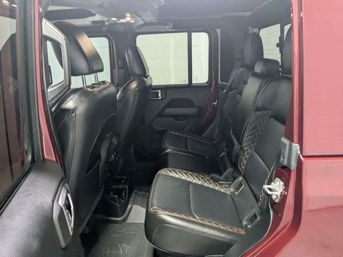 Used 2021 Jeep Gladiator Overland AWD/4WD image 27