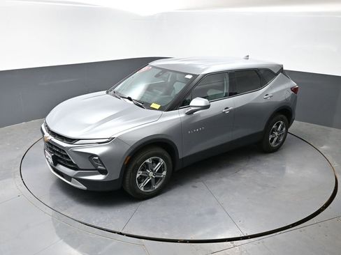 Used 2023 Chevrolet Blazer LT AWD/4WD image 44
