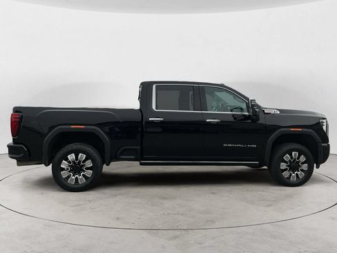 Certified 2024 GMC Sierra 2500 Denali w/ Denali Reserve Package AWD/4WD image 4