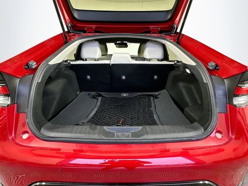 Used 2024 Toyota Prius XLE image 25