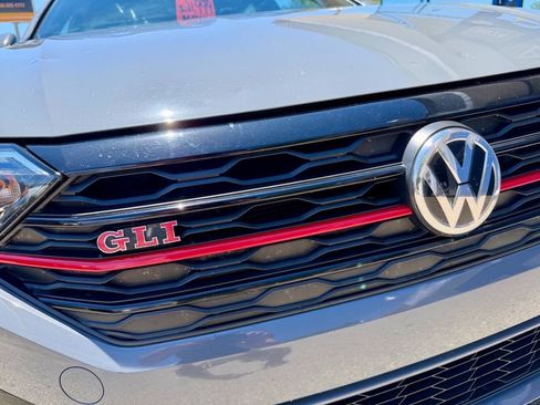 Used 2019 Volkswagen Jetta GLI Autobahn FWD image 5