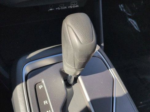 Used 2024 Subaru Crosstrek 2.0i Premium image 12