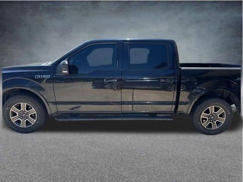 Used 2017 Ford F150 XLT w/ Equipment Group 302A Luxury RWD image 2