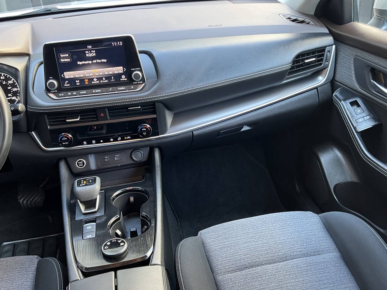 Used 2023 Nissan Rogue SV AWD/4WD image 21