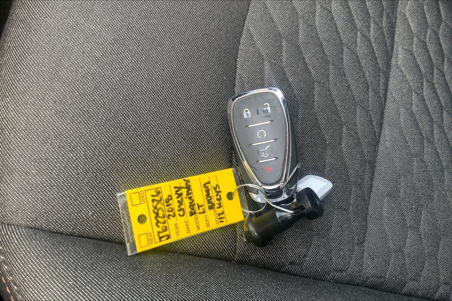 Used 2018 Chevrolet Equinox LT FWD image 12