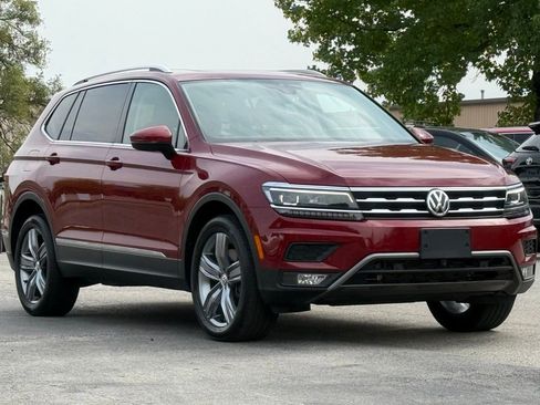 Used 2018 Volkswagen Tiguan SEL Premium image 8