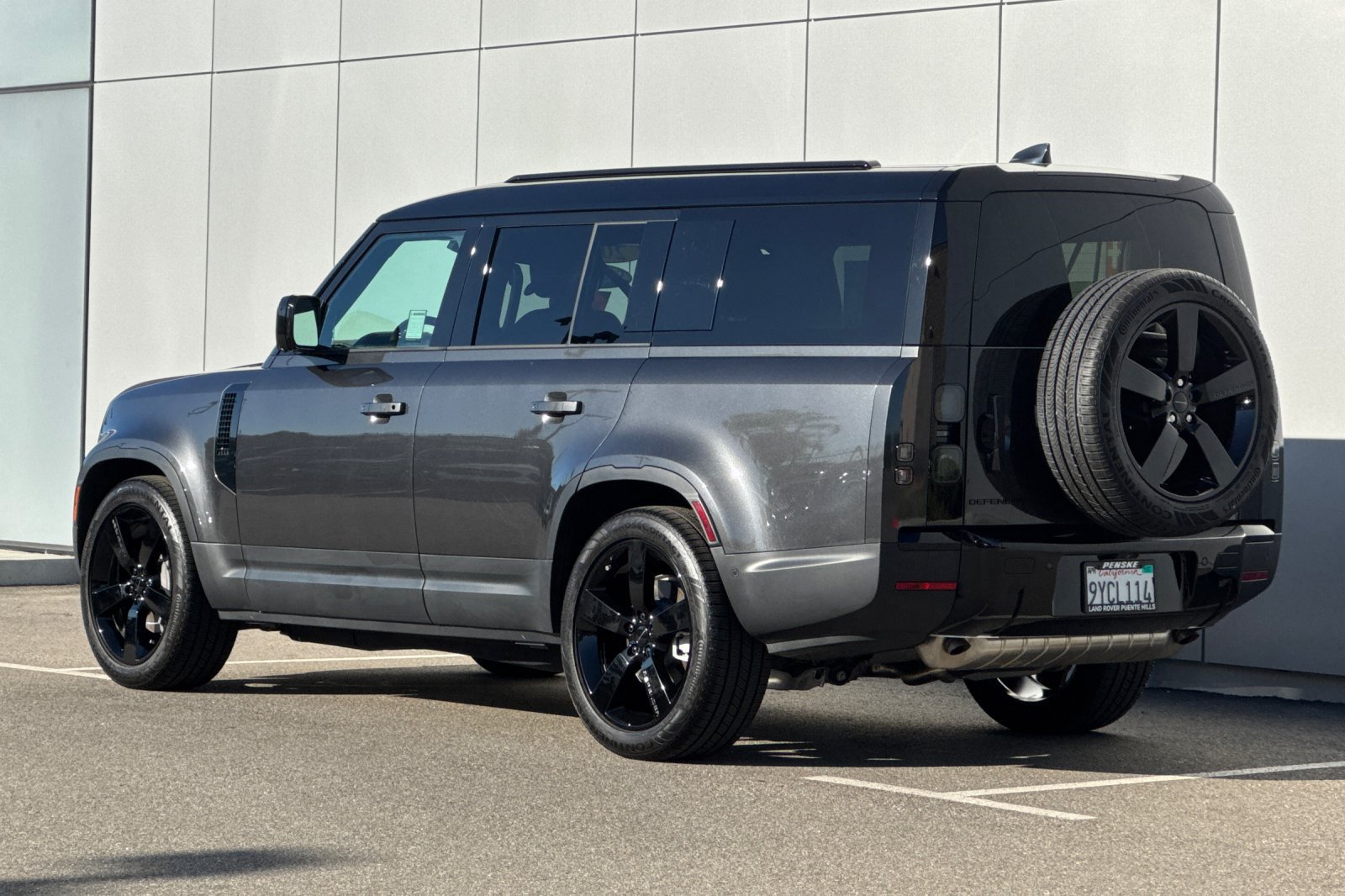 Used 2026 Land Rover Defender 130 S AWD/4WD image 3