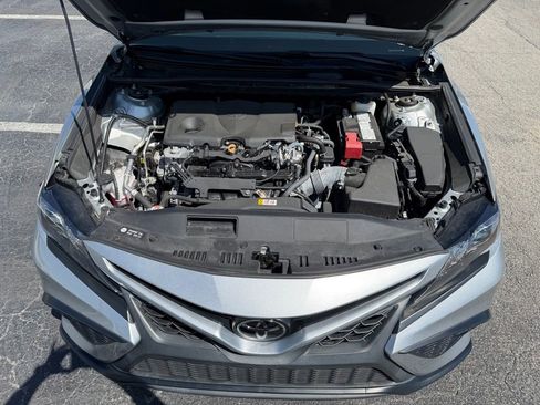 Used 2024 Toyota Camry SE image 8