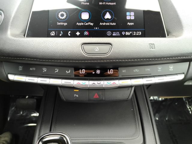 Used 2020 Cadillac XT4 Premium Luxury FWD image 43