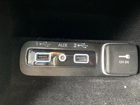 Used 2022 Jeep Grand Cherokee Laredo X AWD/4WD image 14