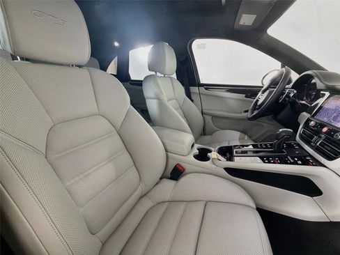 Certified 2026 Porsche Macan GTS AWD/4WD image 28