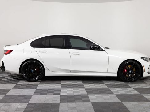 Used 2023 BMW 330i xDrive Sedan w/ M Sport Package AWD/4WD image 9