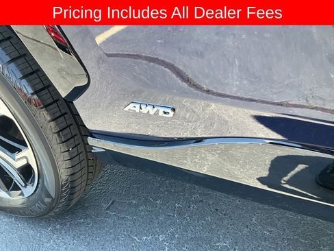 Used 2025 Toyota RAV4 XSE AWD/4WD image 23