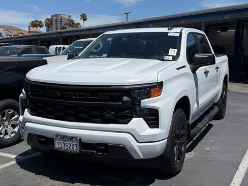 Used 2023 Chevrolet Silverado 1500 Custom w/ 2.7L Blackout Package RWD image 11
