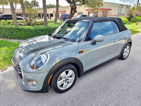 Used 2019 MINI Cooper Convertible FWD image 3