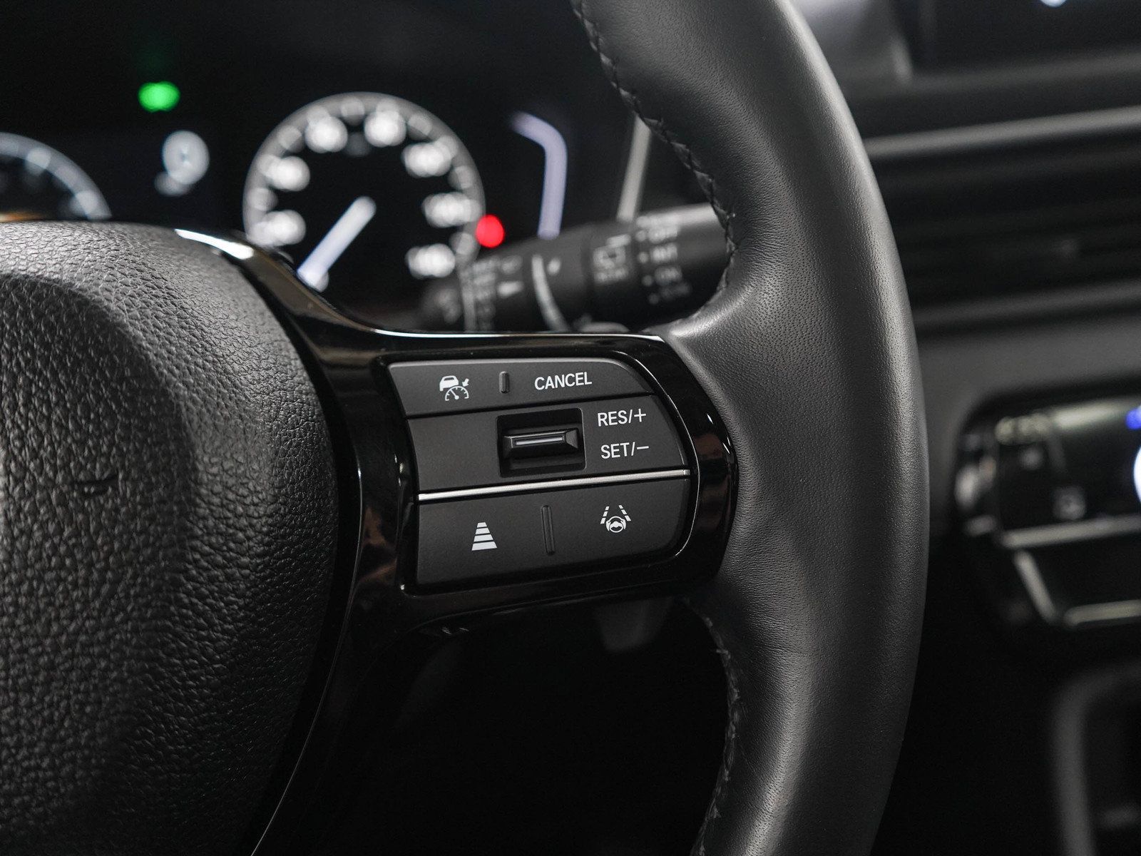Used 2025 Honda Pilot Touring image 27