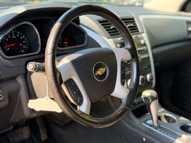 Used 2012 Chevrolet Traverse LT w/ LPO, 'HIT The Road' Package FWD image 8