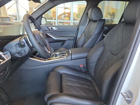 Used 2026 BMW X5 xDrive40i AWD/4WD image 14
