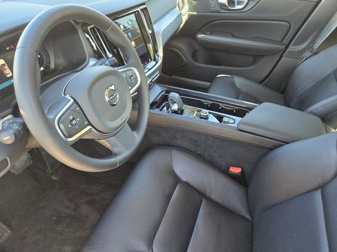 Used 2024 Volvo S60 B5 Core image 14