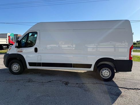 Used 2022 RAM ProMaster 2500 FWD image 5