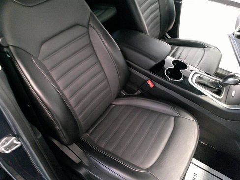 Used 2018 Ford Edge SEL w/ Equipment Group 201A image 29