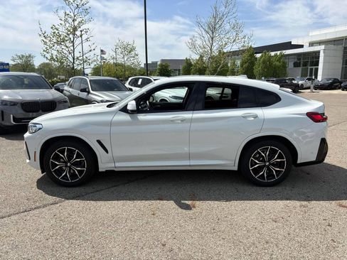 Used 2025 BMW X4 xDrive30i w/ M Sport Package AWD/4WD image 8