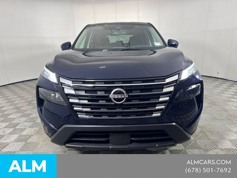 Used 2025 Nissan Rogue SV FWD image 2