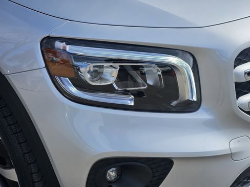 Certified 2022 Mercedes-Benz GLB 250 image 6