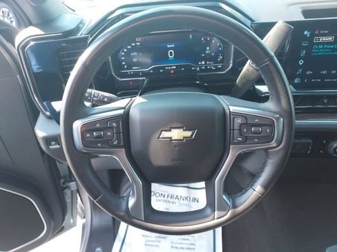 Used 2025 Chevrolet Silverado 2500 LT w/ Convenience Package AWD/4WD image 17