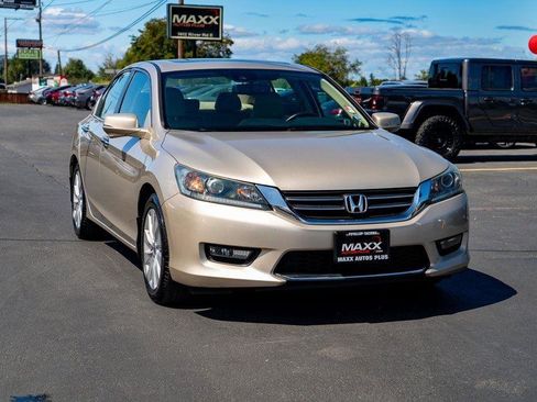 Used 2015 Honda Accord EX-L image 2