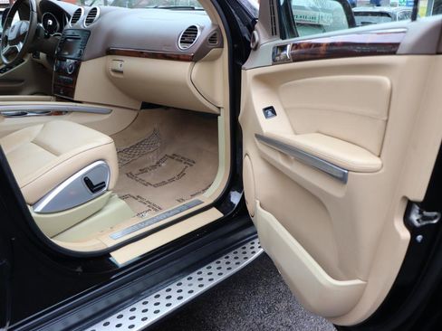 Used 2010 Mercedes-Benz GL 450 4MATIC image 17