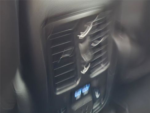 Used 2025 Dodge Durango R/T AWD/4WD image 19