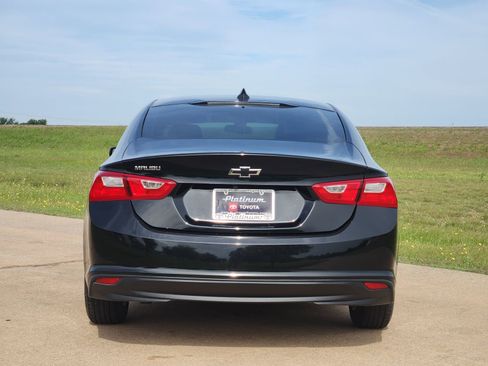 Used 2021 Chevrolet Malibu LS FWD image 8