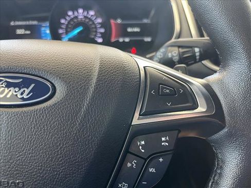 Used 2020 Ford Edge Titanium w/ Equipment Group 301A AWD/4WD image 9