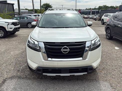 Certified 2024 Nissan Pathfinder SL AWD/4WD image 1