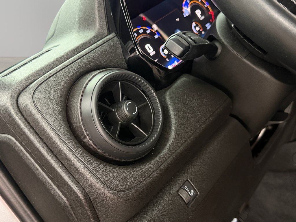 Used 2025 Chevrolet Colorado LT w/ LT Convenience Package AWD/4WD image 18