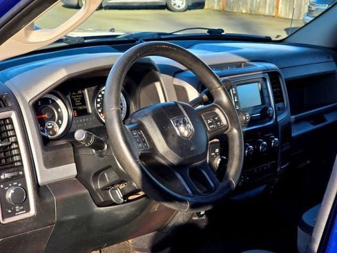 Used 2014 RAM 2500 Tradesman w/ Chrome Appearance Group image 10