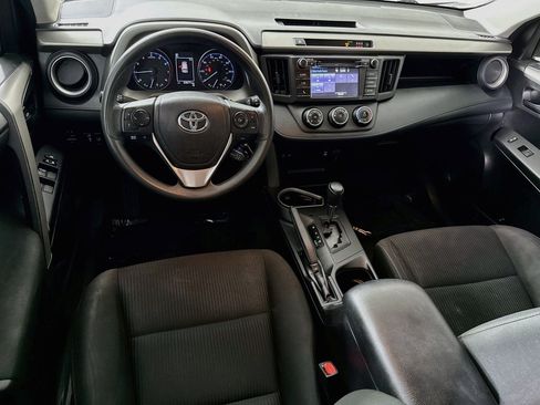 Used 2017 Toyota RAV4 LE FWD image 17