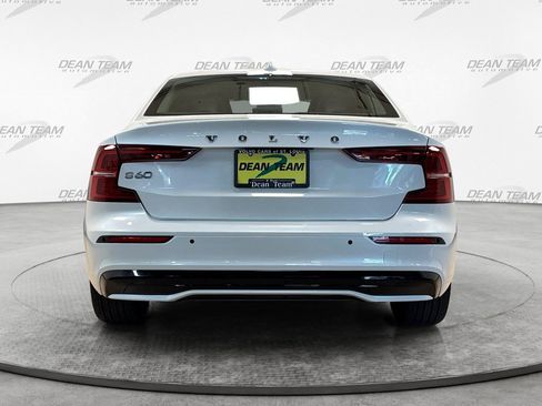 Used 2024 Volvo S60 B5 Core FWD image 8