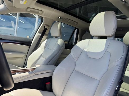 Used 2016 Volvo XC90 T6 Momentum w/ Protection Package Plus AWD/4WD image 42