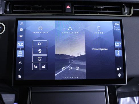 Used 2026 Land Rover Range Rover Evoque S image 28