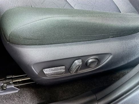 Certified 2025 Toyota RAV4 XLE AWD/4WD image 18