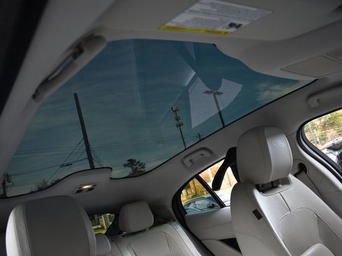 Used 2020 Jaguar I-PACE SE image 37