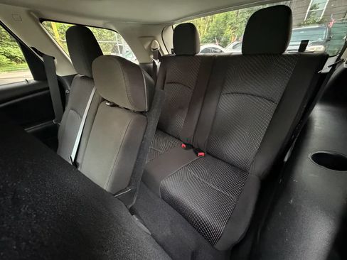 Used 2019 Dodge Journey SE w/ Connectivity Group FWD image 25