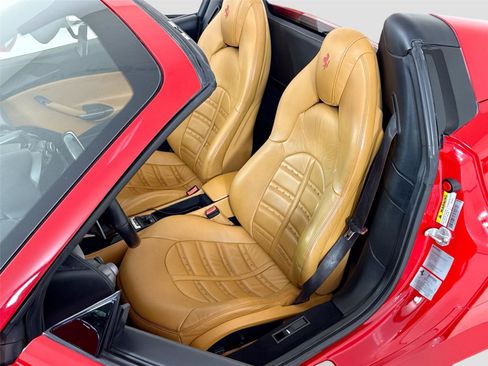 Used 2017 Ferrari 488 Spider RWD image 14