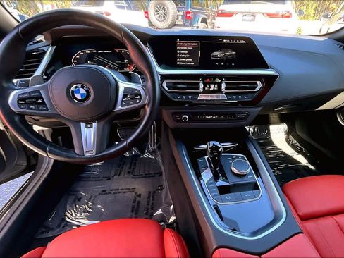 Certified 2022 BMW Z4 M40i w/ Premium Package image 16
