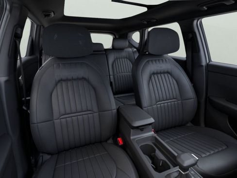 New 2027 Kia Seltos X-Line SX w/ X-Line SX Prestige Package AWD/4WD image 11